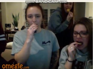 Omegle tattooed group of girls flash topless and panties with sound